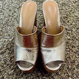 Size 9 Express gold wedge sandal